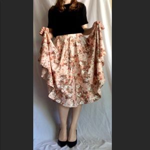 Flowy rose skirt